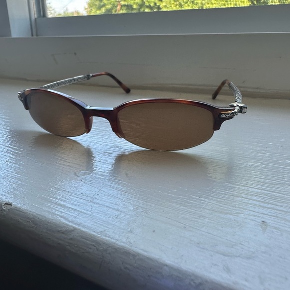 “Retro Shar” - Picture 2 of 4